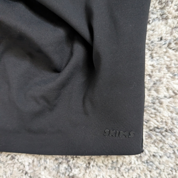 SKIMS Black Bandeau Bralette Large - Picture 3 of 5